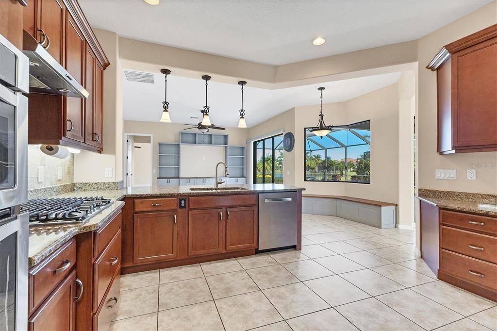 For Sale: $749,000 (4 beds, 3 baths, 3014 Square Feet)