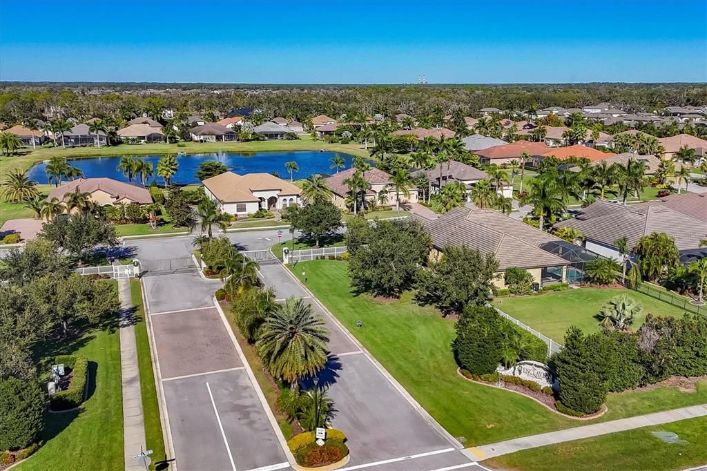 For Sale: $749,000 (4 beds, 3 baths, 3014 Square Feet)