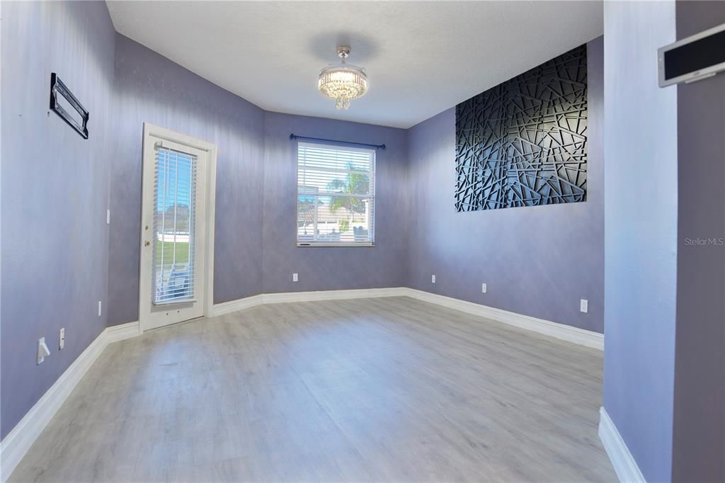 В аренду: $2,850 (4 спален, 2 ванн, 1983 Квадратных фут)