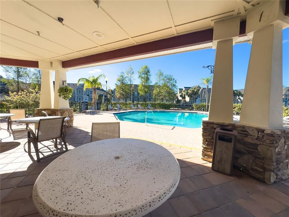 For Rent: $2,500 (2 beds, 2 baths, 1321 Square Feet)