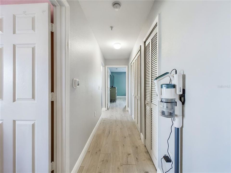 For Rent: $2,500 (2 beds, 2 baths, 1321 Square Feet)