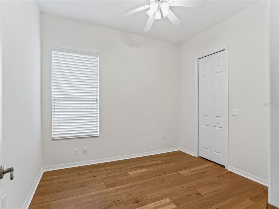 For Sale: $289,500 (3 beds, 2 baths, 1394 Square Feet)