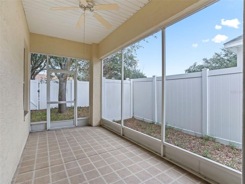 For Sale: $289,500 (3 beds, 2 baths, 1394 Square Feet)