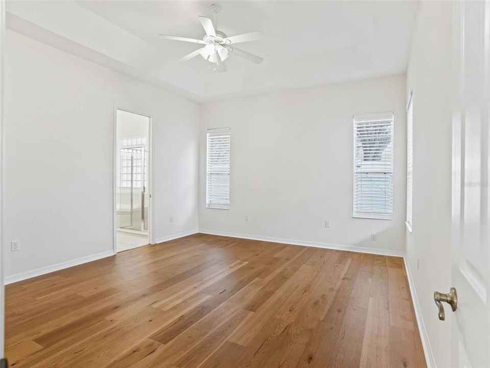 For Sale: $289,500 (3 beds, 2 baths, 1394 Square Feet)