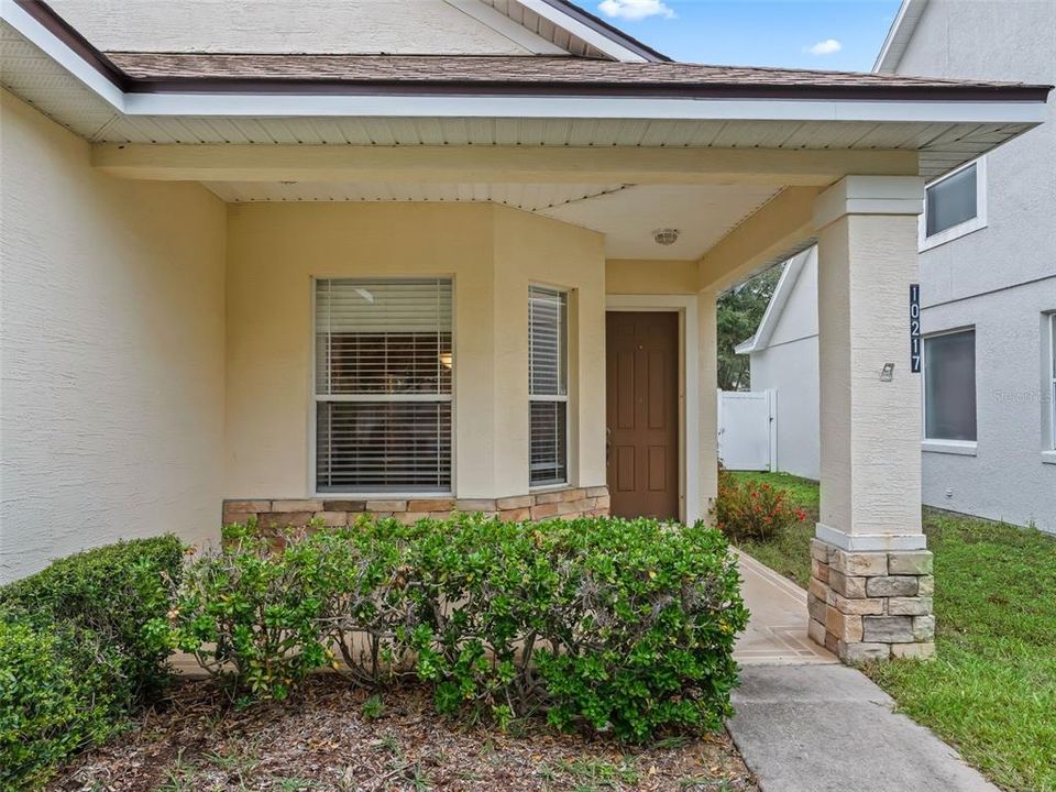 For Sale: $289,500 (3 beds, 2 baths, 1394 Square Feet)