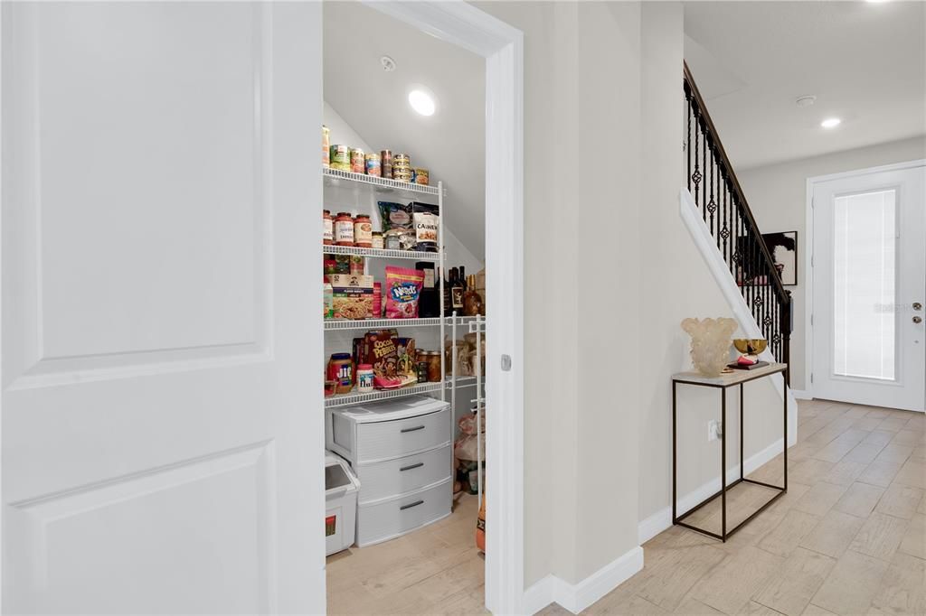 出租: $3,200 (4 贝兹, 3 浴室, 1809 平方英尺)