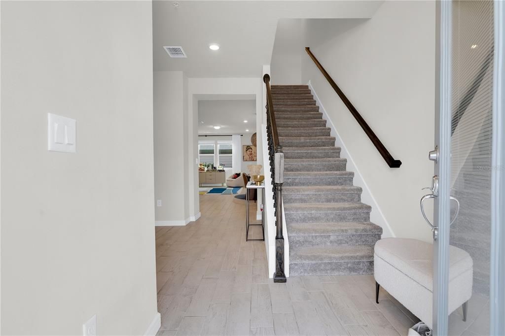 出租: $3,200 (4 贝兹, 3 浴室, 1809 平方英尺)