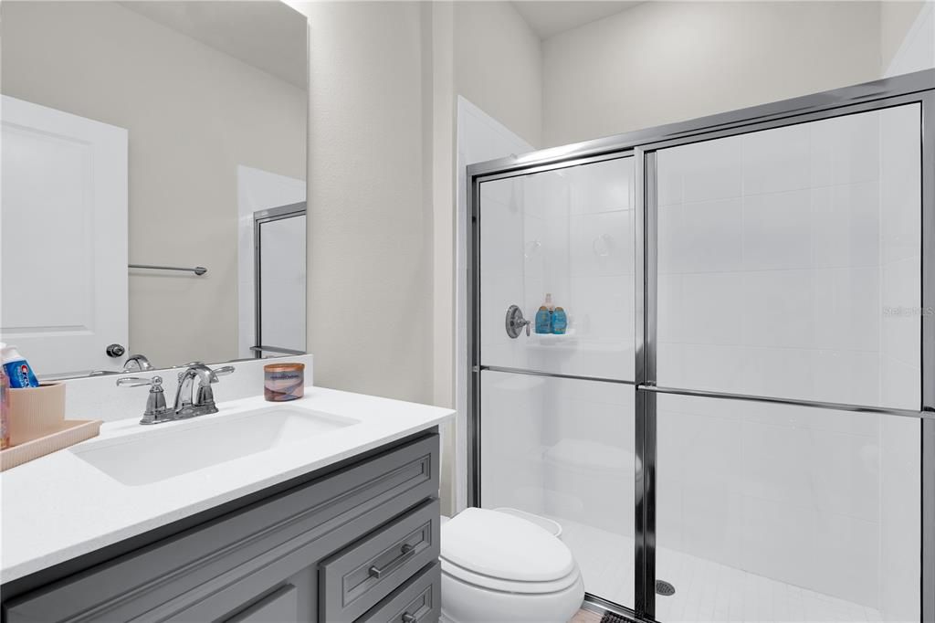 出租: $3,200 (4 贝兹, 3 浴室, 1809 平方英尺)