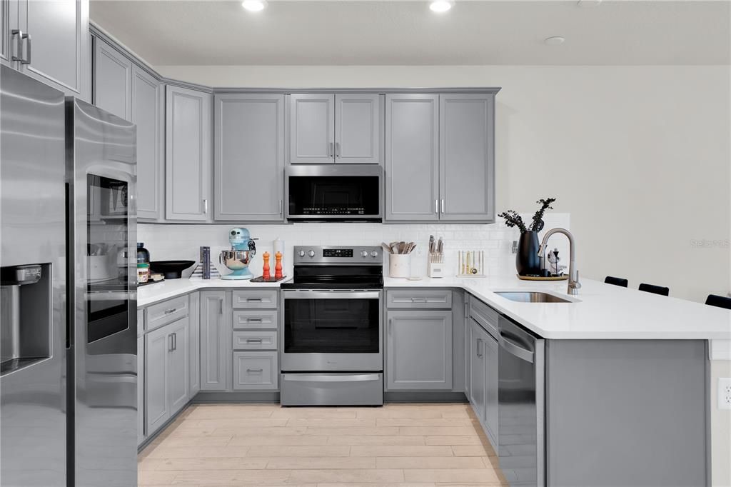 出租: $3,200 (4 贝兹, 3 浴室, 1809 平方英尺)