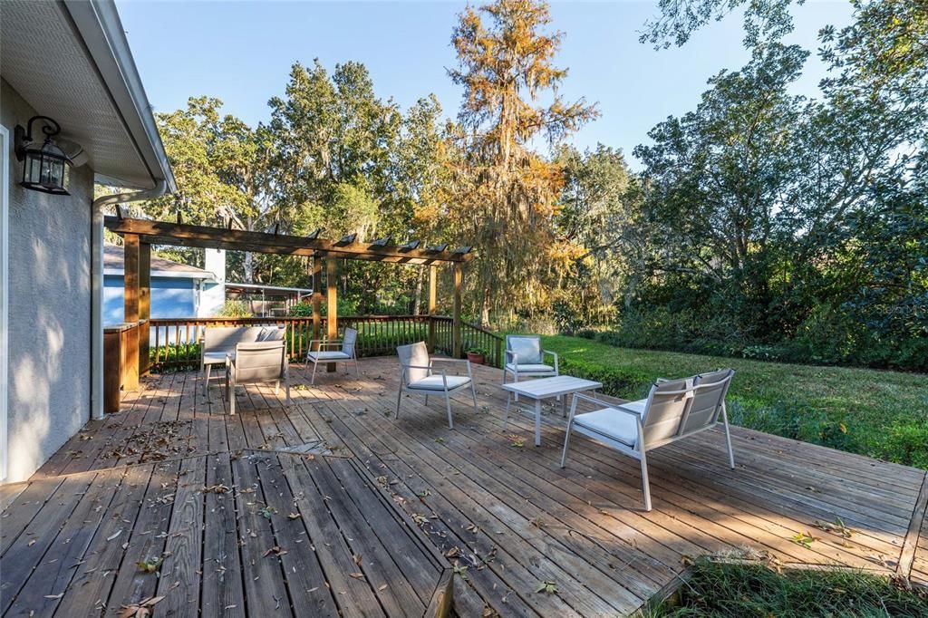 For Rent: $3,500 (3 beds, 2 baths, 2160 Square Feet)