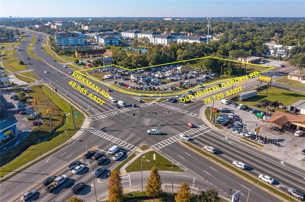 待售: $3,700,000 (2.03 acres)