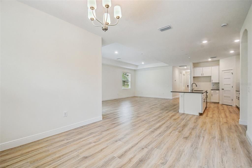 For Sale: $483,990 (3 beds, 2 baths, 1933 Square Feet)