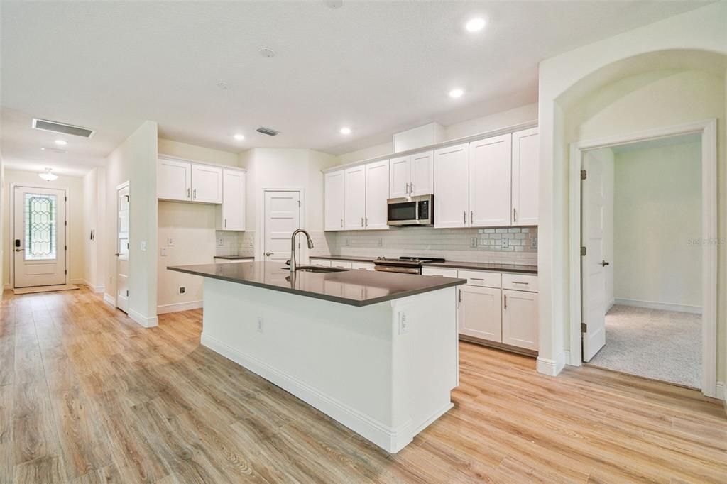 For Sale: $483,990 (3 beds, 2 baths, 1933 Square Feet)