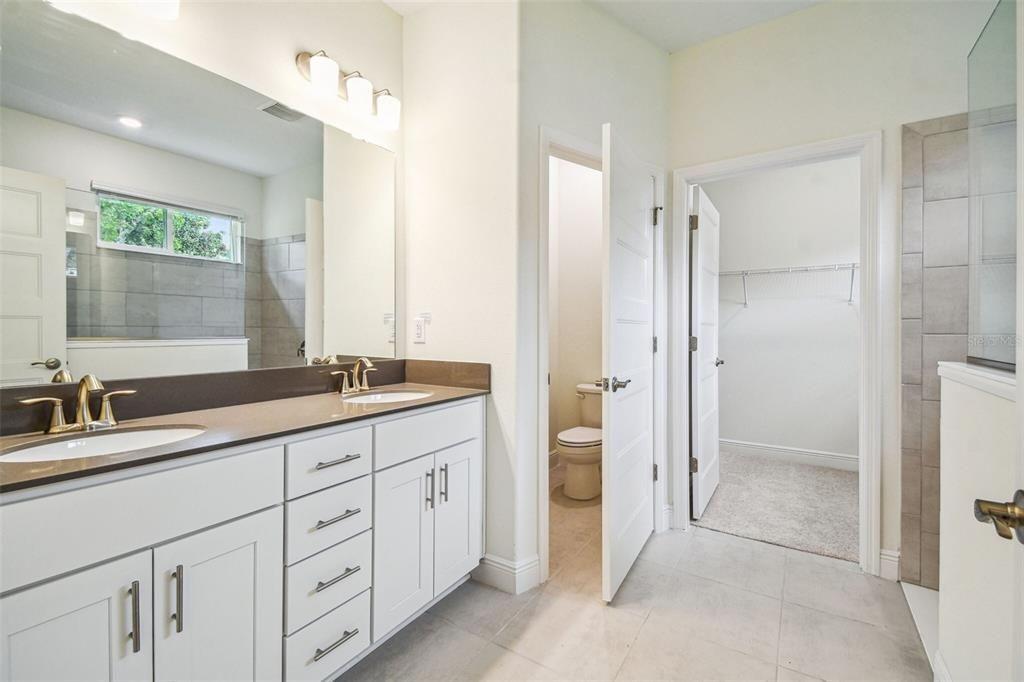 For Sale: $483,990 (3 beds, 2 baths, 1933 Square Feet)