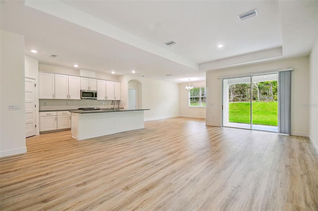 For Sale: $483,990 (3 beds, 2 baths, 1933 Square Feet)