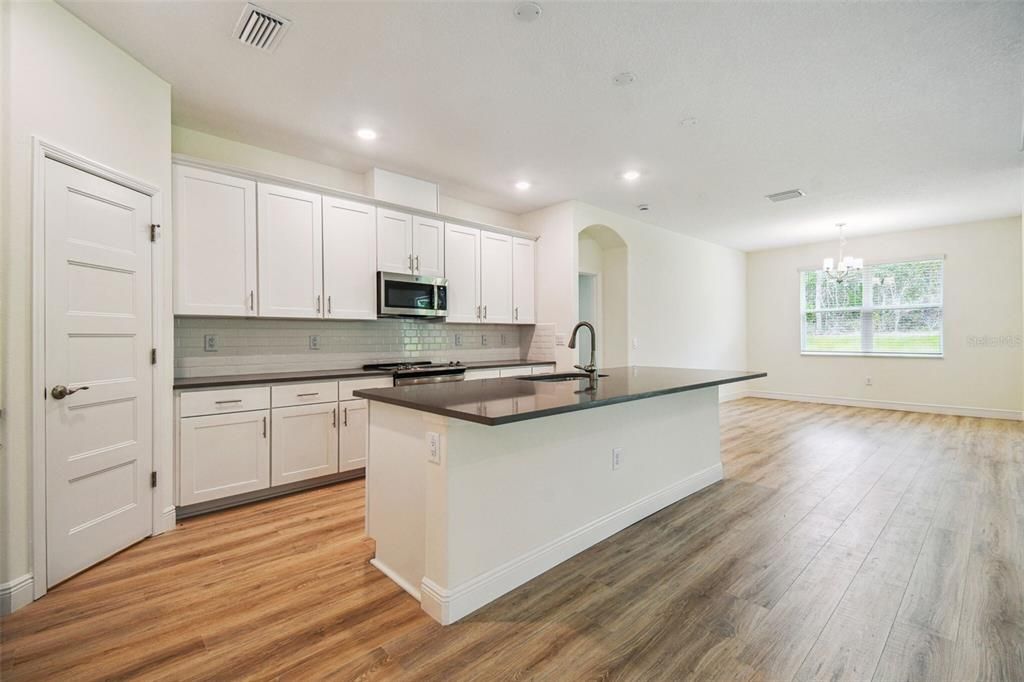 For Sale: $483,990 (3 beds, 2 baths, 1933 Square Feet)