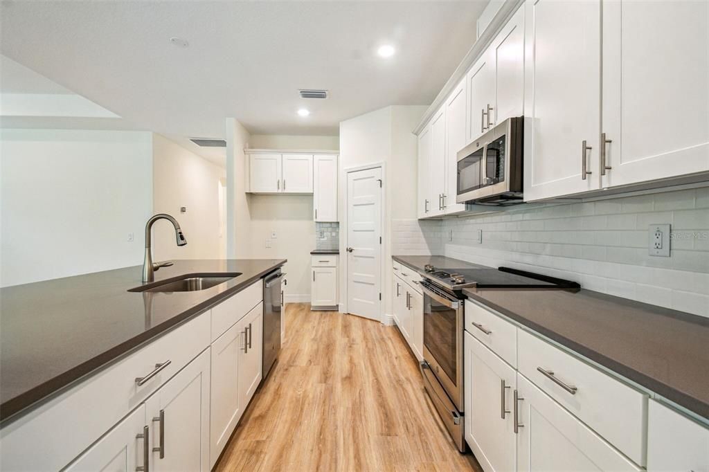 For Sale: $483,990 (3 beds, 2 baths, 1933 Square Feet)