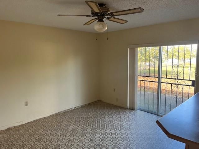 Active With Contract: $220,000 (3 beds, 2 baths, 1422 Square Feet)