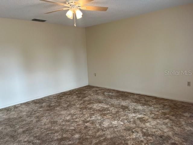 Active With Contract: $220,000 (3 beds, 2 baths, 1422 Square Feet)