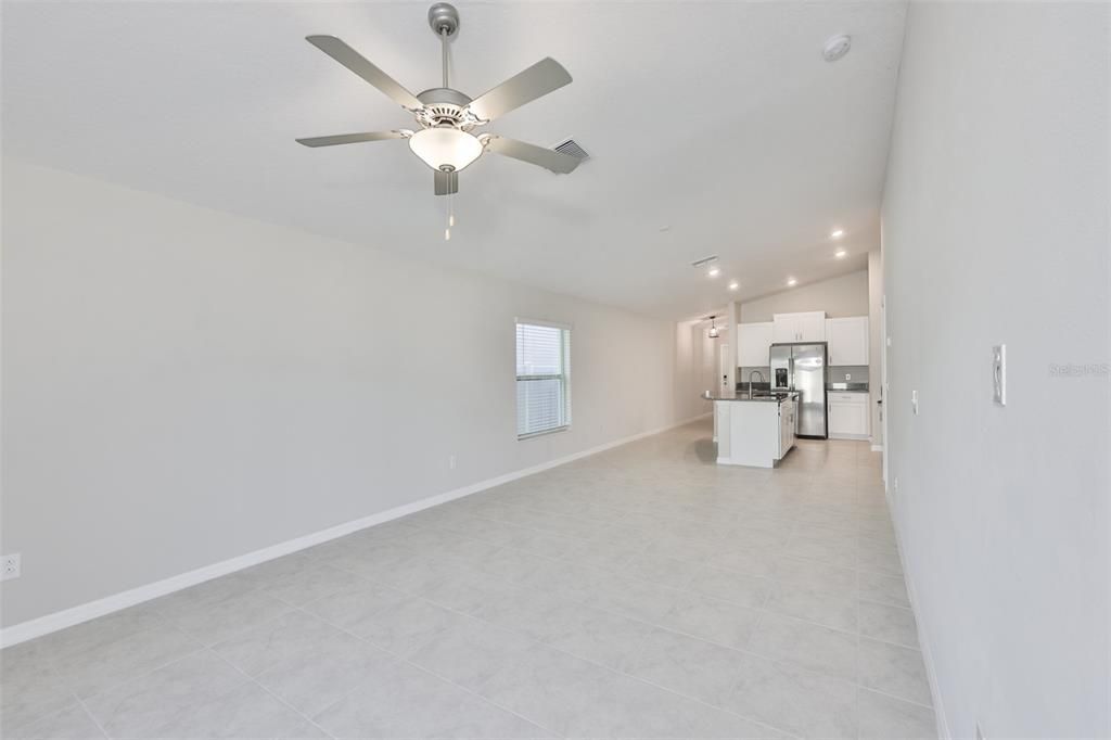 For Rent: $2,400 (3 beds, 2 baths, 1451 Square Feet)