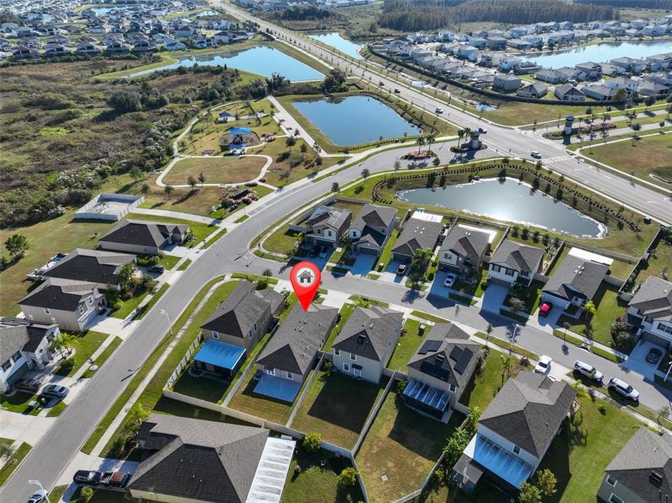 For Rent: $2,400 (3 beds, 2 baths, 1451 Square Feet)