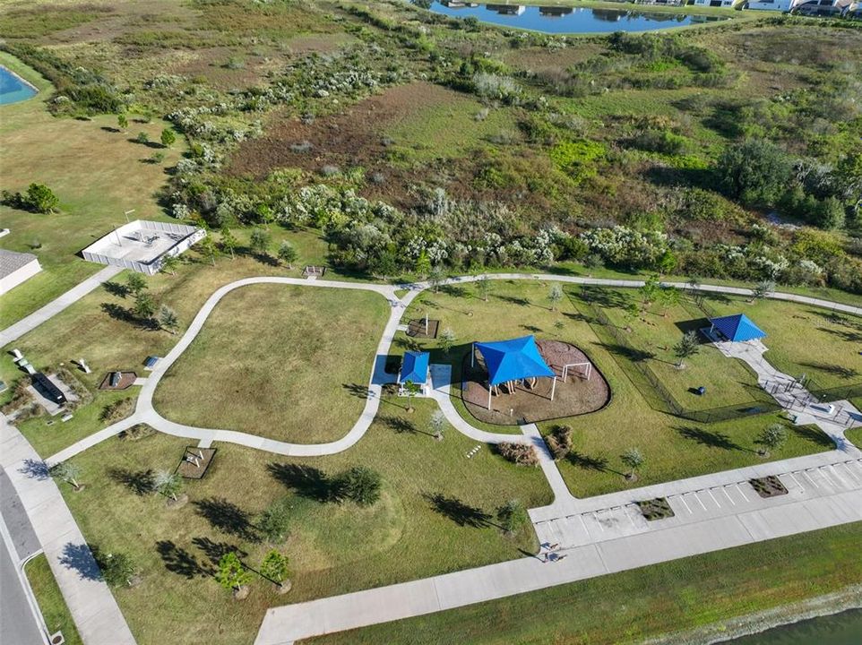 For Rent: $2,400 (3 beds, 2 baths, 1451 Square Feet)