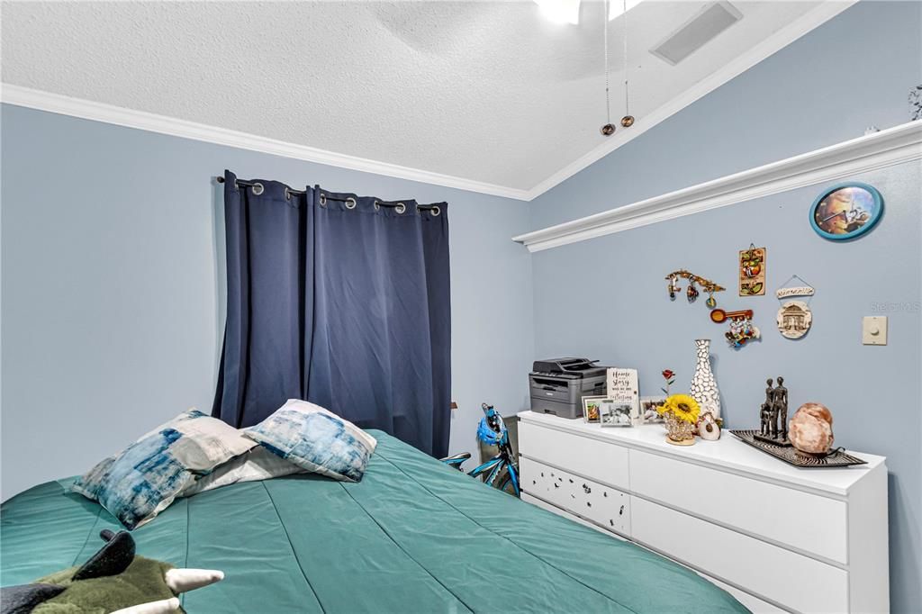 Active With Contract: $345,000 (3 beds, 2 baths, 1280 Square Feet)