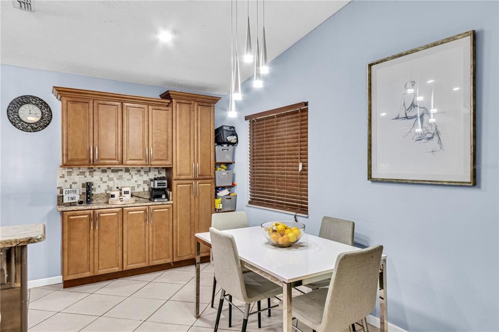 Active With Contract: $345,000 (3 beds, 2 baths, 1280 Square Feet)