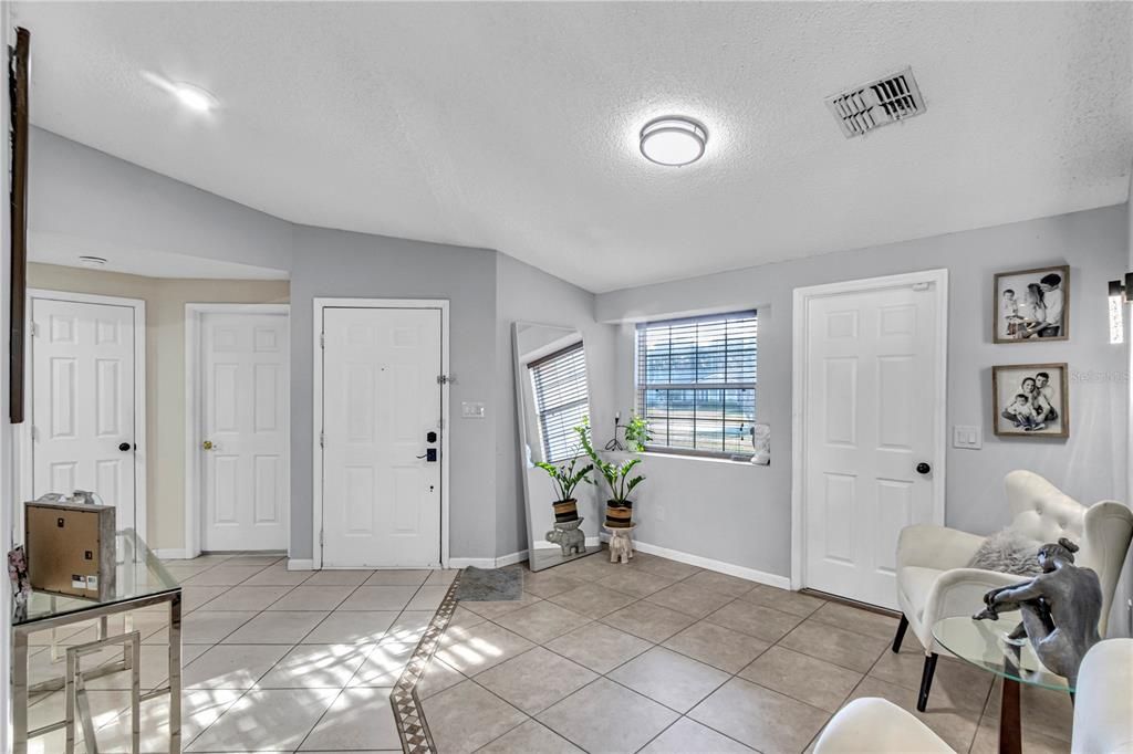 Active With Contract: $345,000 (3 beds, 2 baths, 1280 Square Feet)