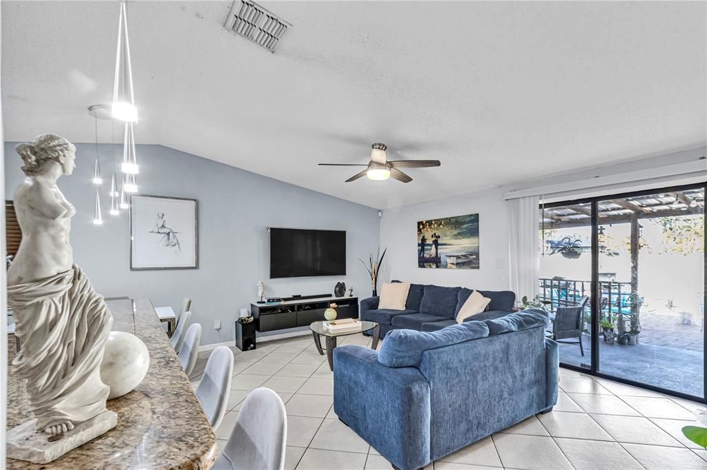 Active With Contract: $345,000 (3 beds, 2 baths, 1280 Square Feet)