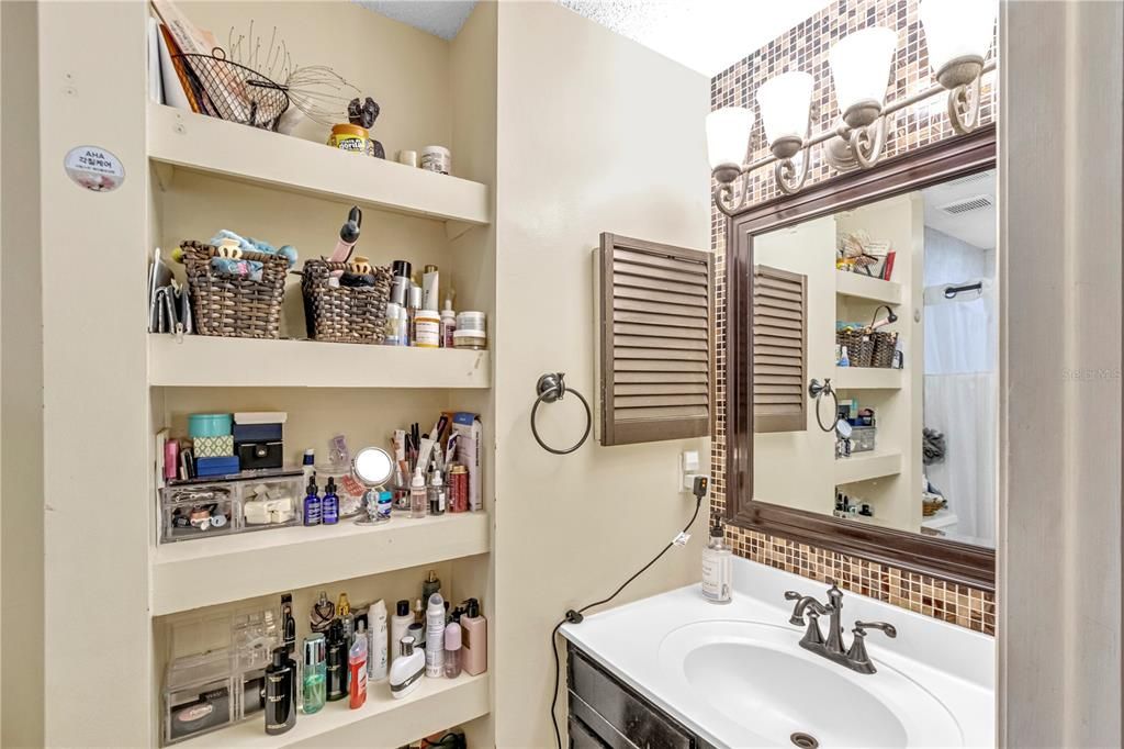 Active With Contract: $345,000 (3 beds, 2 baths, 1280 Square Feet)