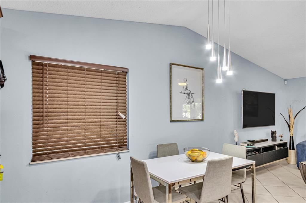 Active With Contract: $345,000 (3 beds, 2 baths, 1280 Square Feet)