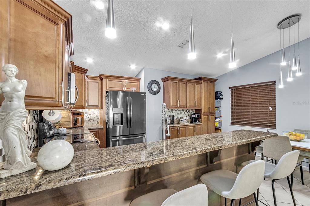 Active With Contract: $345,000 (3 beds, 2 baths, 1280 Square Feet)