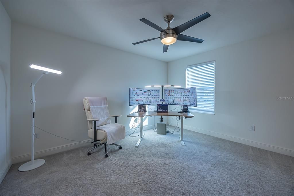 待售: $479,000 (5 贝兹, 3 浴室, 2600 平方英尺)