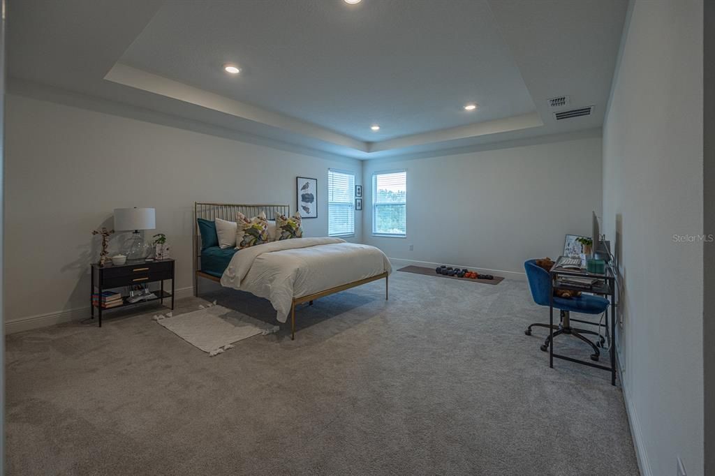 待售: $479,000 (5 贝兹, 3 浴室, 2600 平方英尺)