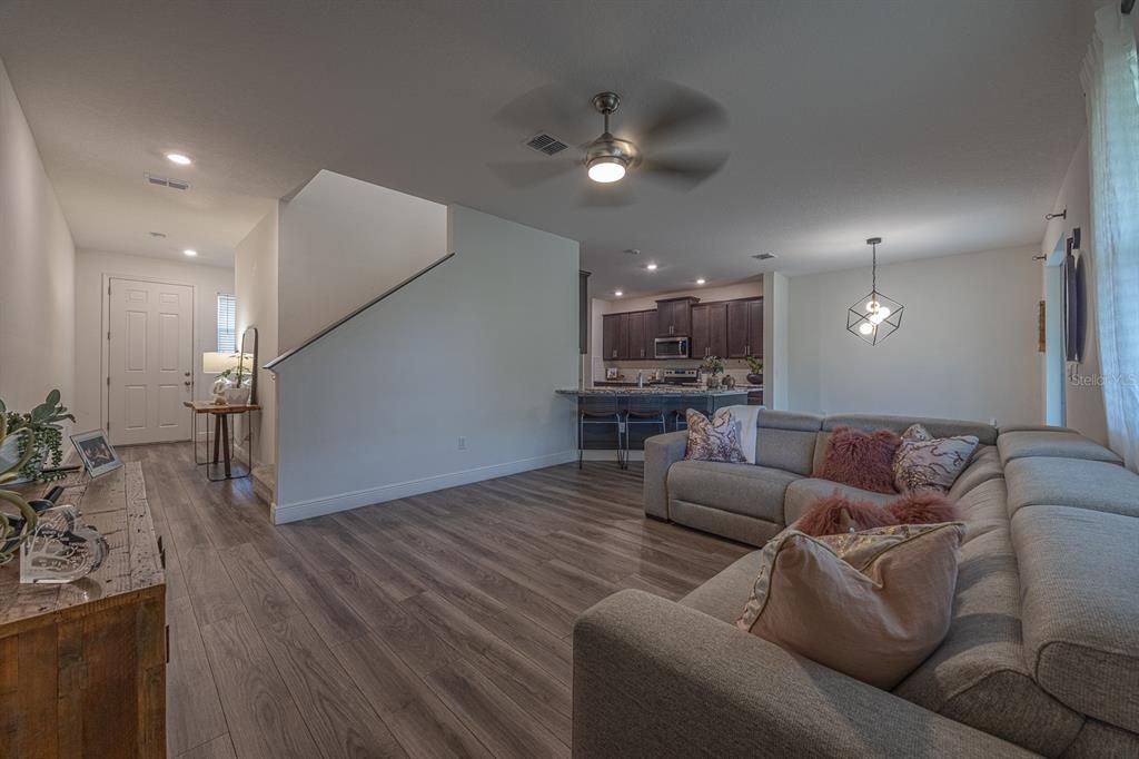 待售: $479,000 (5 贝兹, 3 浴室, 2600 平方英尺)