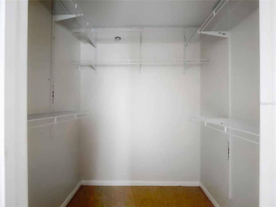 For Sale: $325,000 (3 beds, 2 baths, 1518 Square Feet)