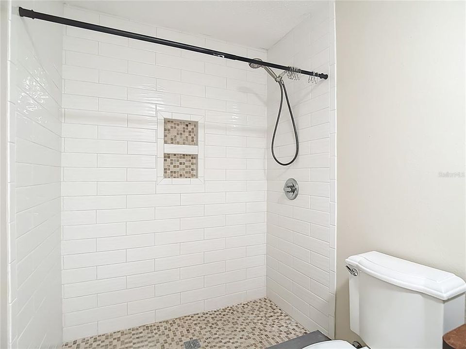 For Sale: $325,000 (3 beds, 2 baths, 1518 Square Feet)