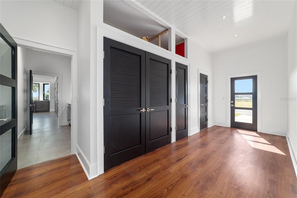 待售: $2,500,000 (3 贝兹, 2 浴室, 3012 平方英尺)