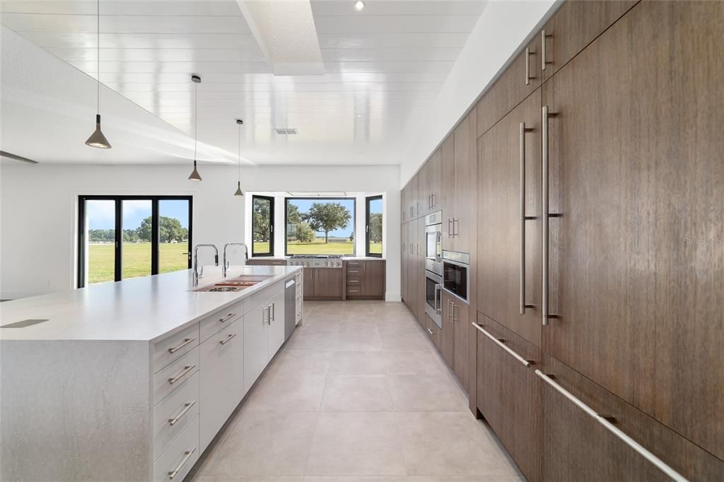 待售: $2,500,000 (3 贝兹, 2 浴室, 3012 平方英尺)