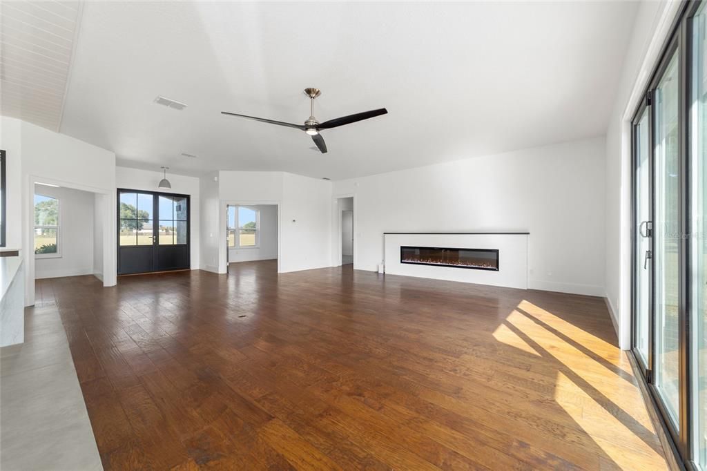 待售: $2,500,000 (3 贝兹, 2 浴室, 3012 平方英尺)