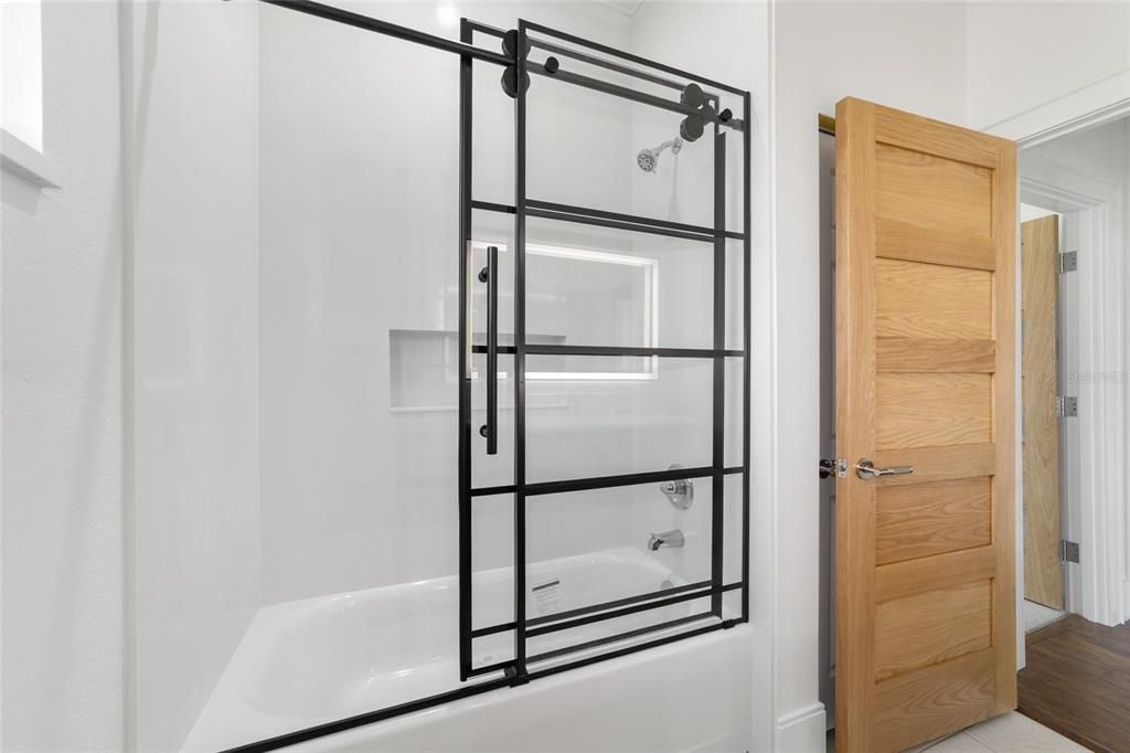 待售: $2,500,000 (3 贝兹, 2 浴室, 3012 平方英尺)