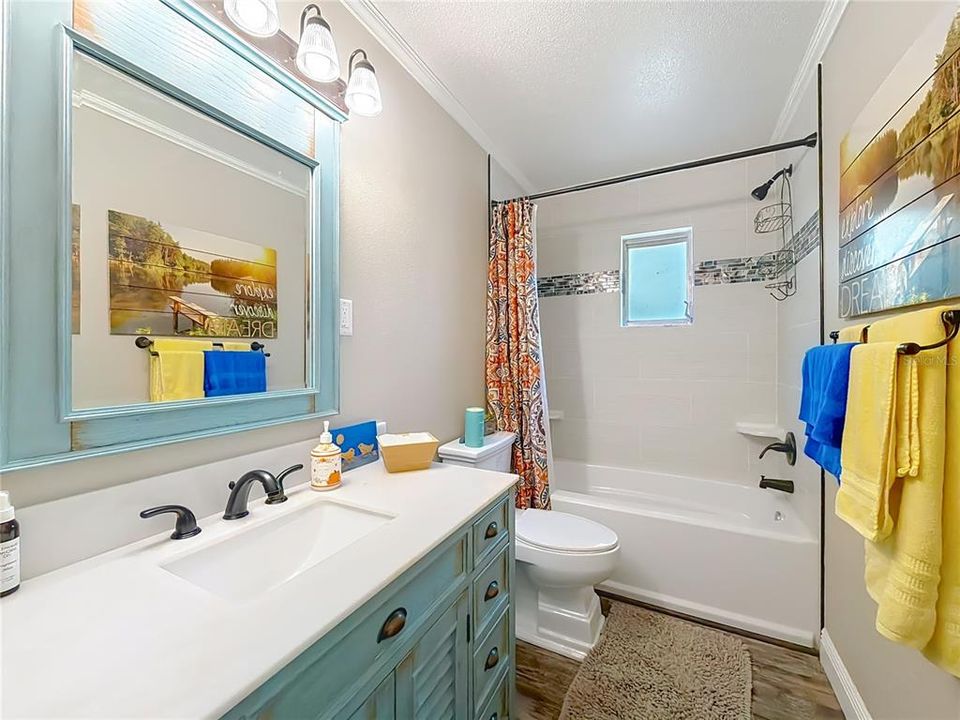 En Venta: $449,000 (4 camas, 2 baños, 1940 Pies cuadrados)