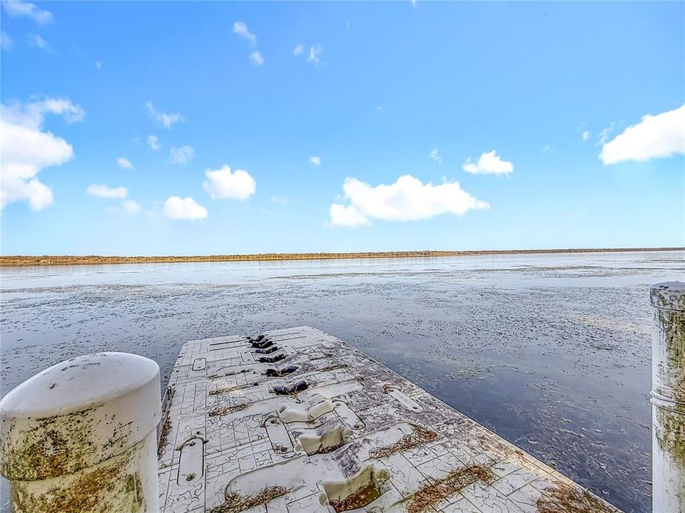 En Venta: $449,000 (4 camas, 2 baños, 1940 Pies cuadrados)