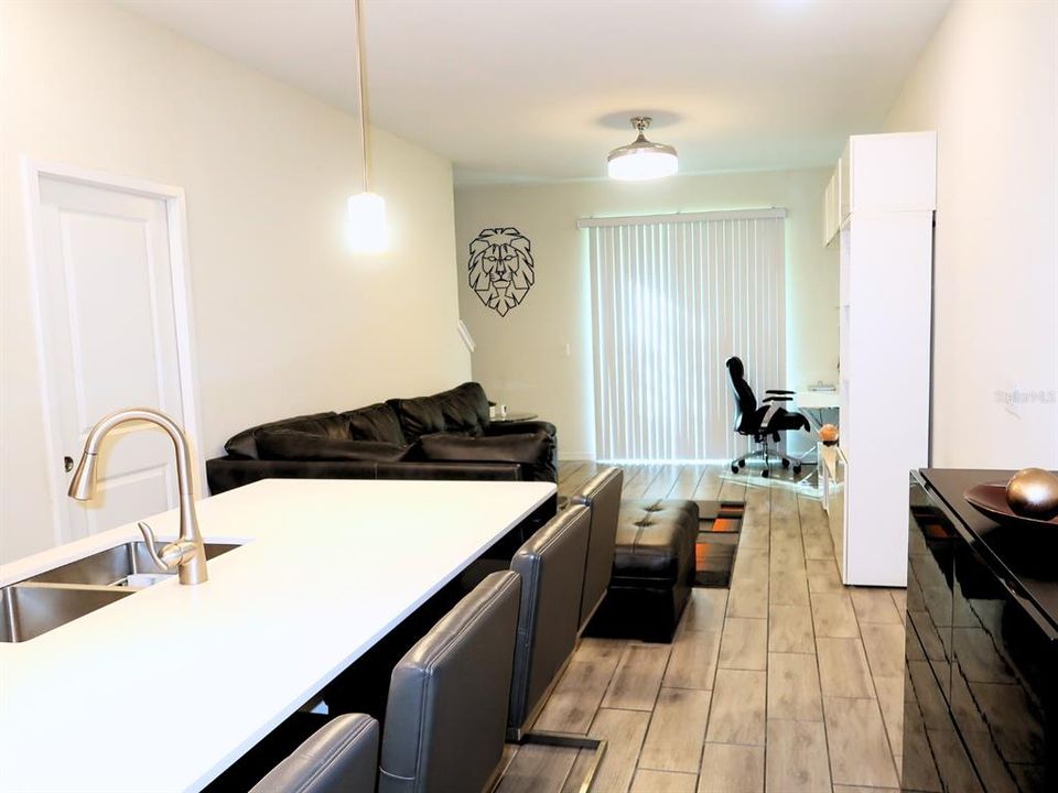 В аренду: $2,200 (3 спален, 2 ванн, 1284 Квадратных фут)