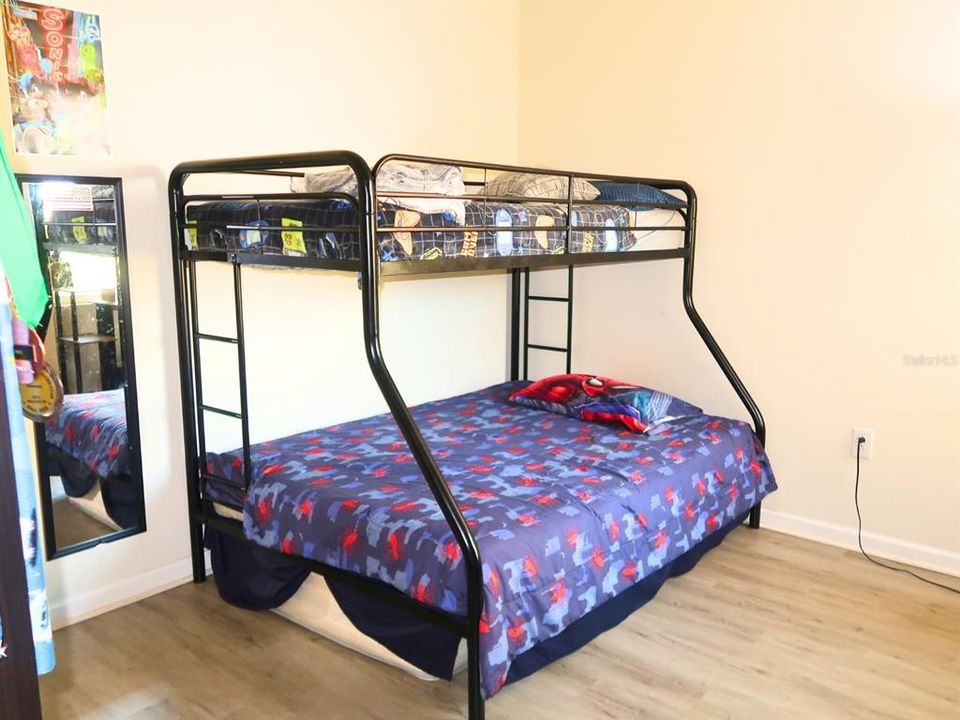 В аренду: $2,200 (3 спален, 2 ванн, 1284 Квадратных фут)