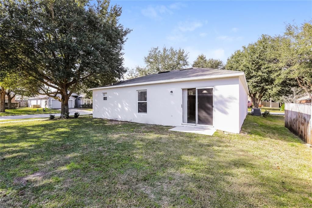 出租: $1,795 (3 贝兹, 2 浴室, 1916 平方英尺)