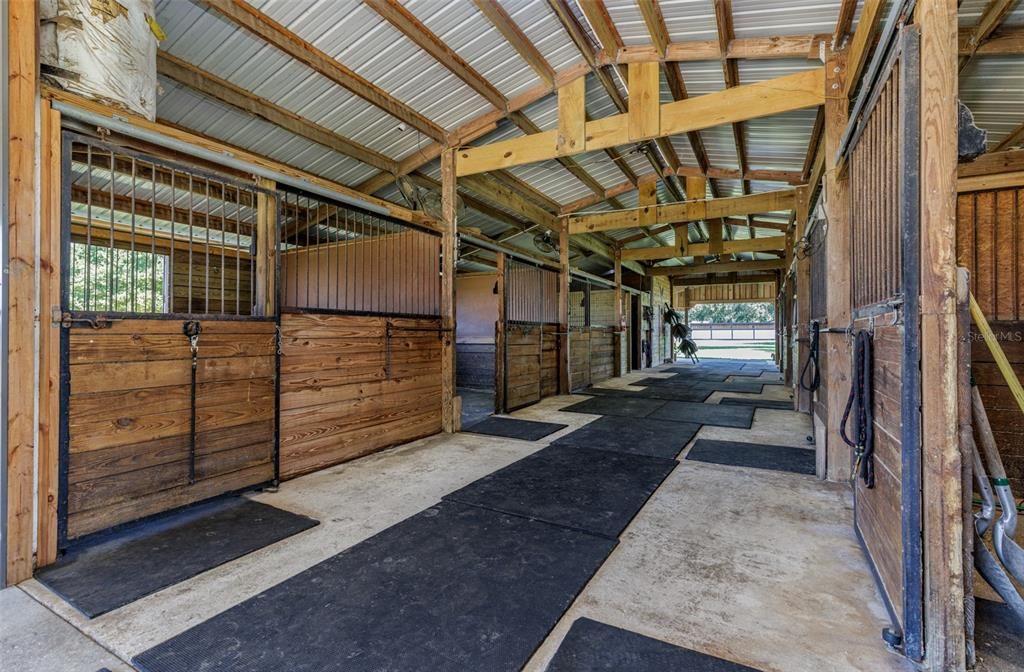 En Venta: $2,844,400 (5 camas, 4 baños, 2654 Pies cuadrados)