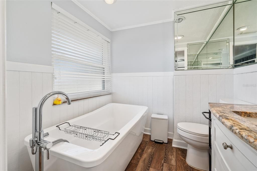 En Venta: $2,844,400 (5 camas, 4 baños, 2654 Pies cuadrados)