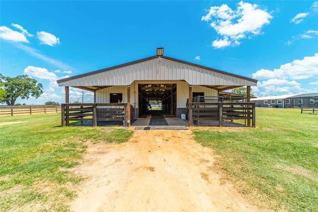 En Venta: $2,844,400 (5 camas, 4 baños, 2654 Pies cuadrados)